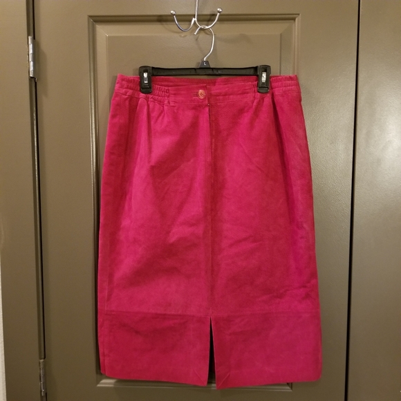 Vintage 70s Fuschia Suede Pencil Skirt Size Large - Picture 3 of 12